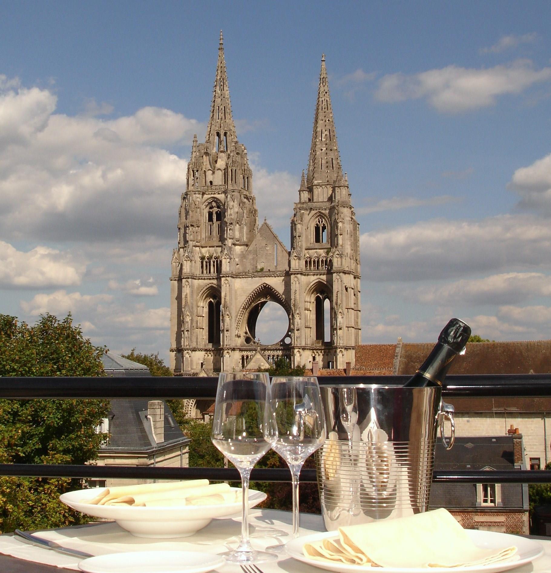 Best Western Plus Hotel Des Francs Soissons Exterior foto